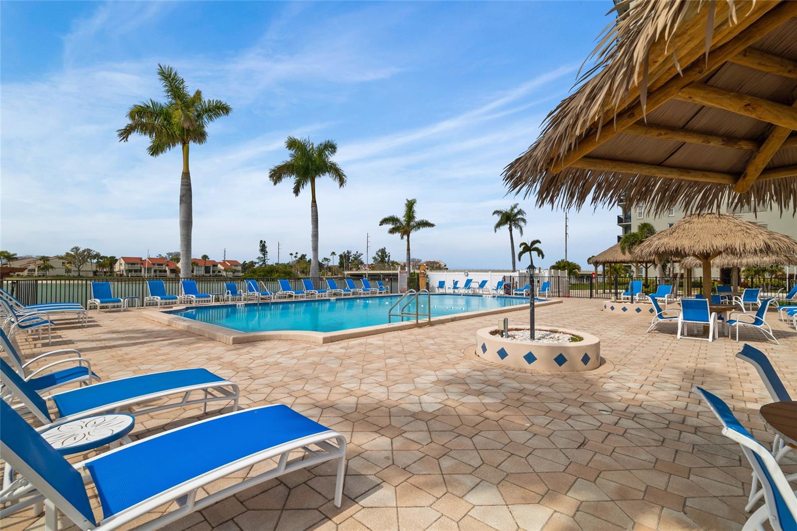 BAYWAY ISLES POINT BRITTANY FOUR - Residential