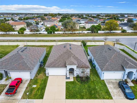 A home in WINTER HAVEN