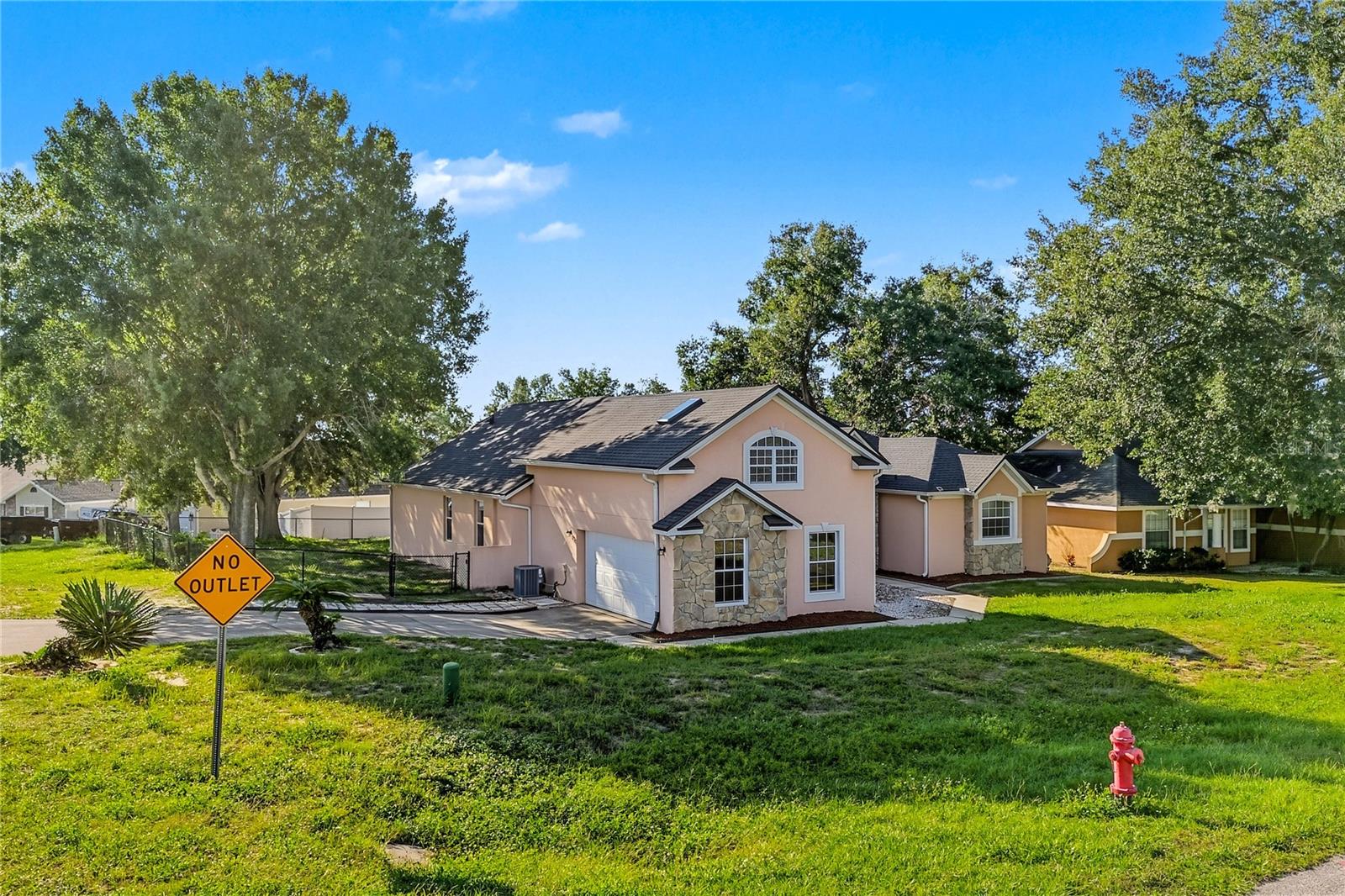 Casas a venda 4 - Jen Dantas 14028 VISTA DEL LAGO BOULEVARD