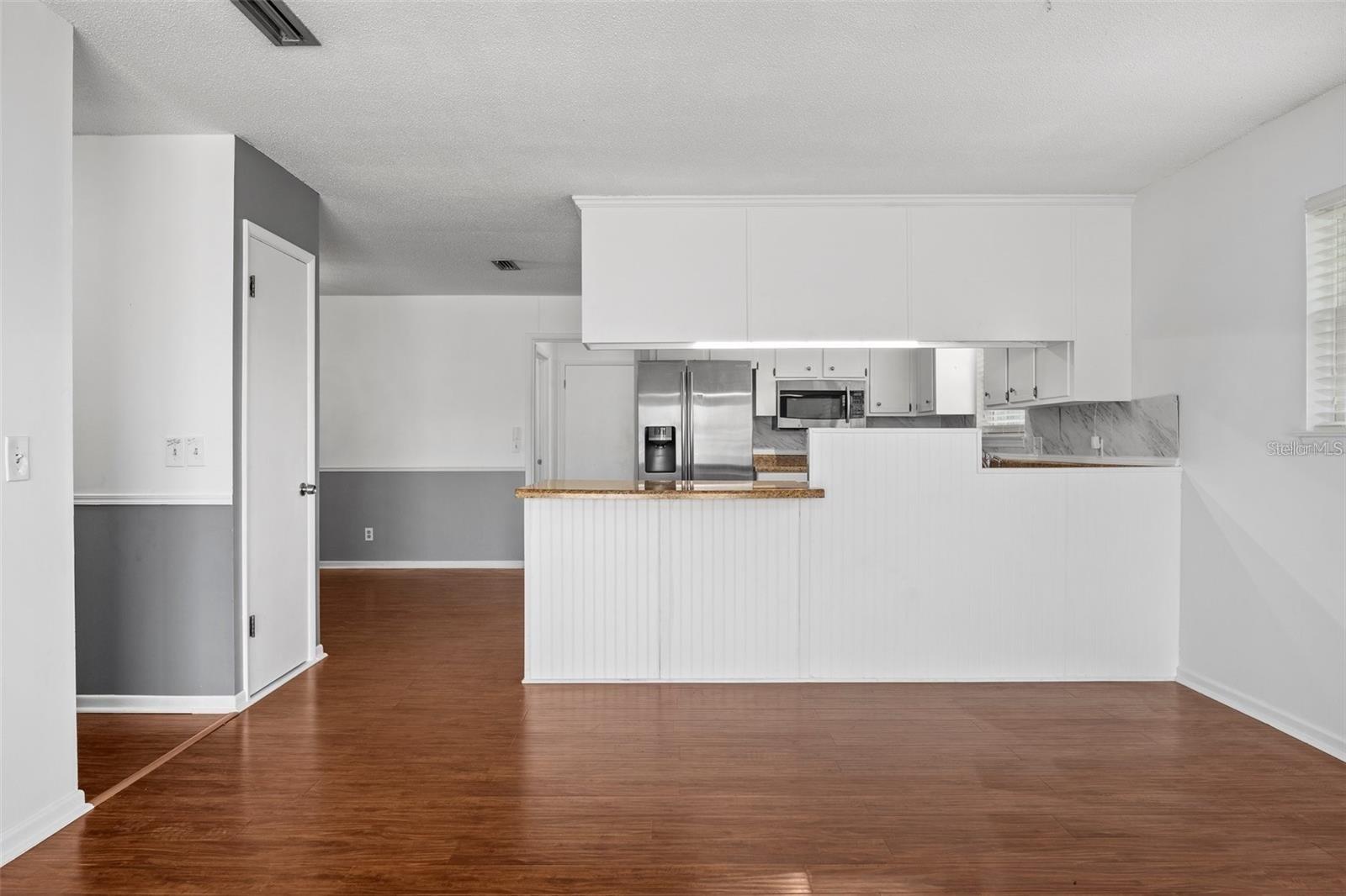 2807 GORDON STREET N