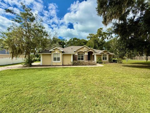 Photo of 802 SE 50th Terrace, Ocala, FL 34471 (MLS # OM707617) Photo of 802 SE 50th Terrace, Ocala, FL 34471 (MLS # OM707617)