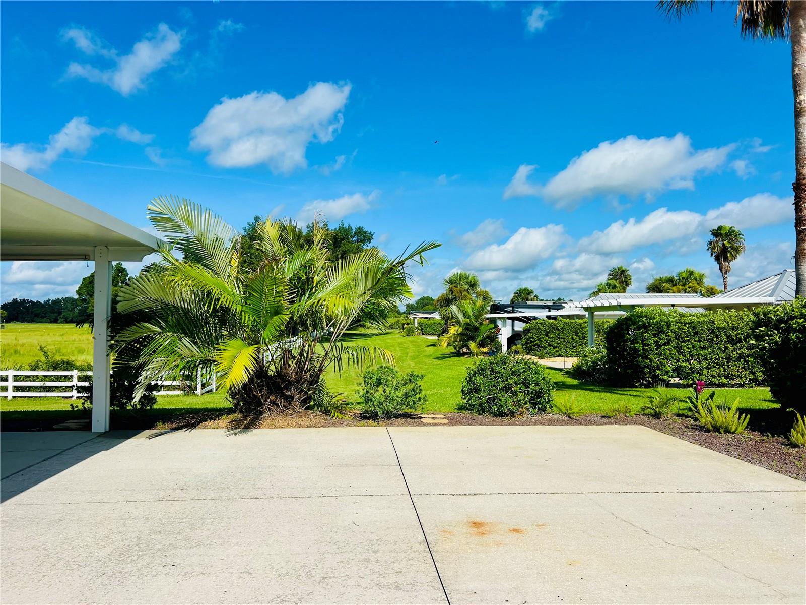 FLORIDA GRANDE MOTOR COACH RESIDENCE - Land