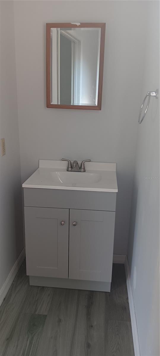 BREEZY ACRES - Residential