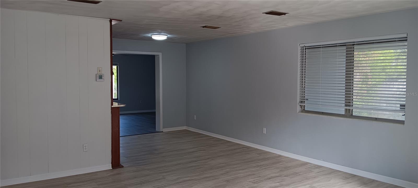 BREEZY ACRES - Residential