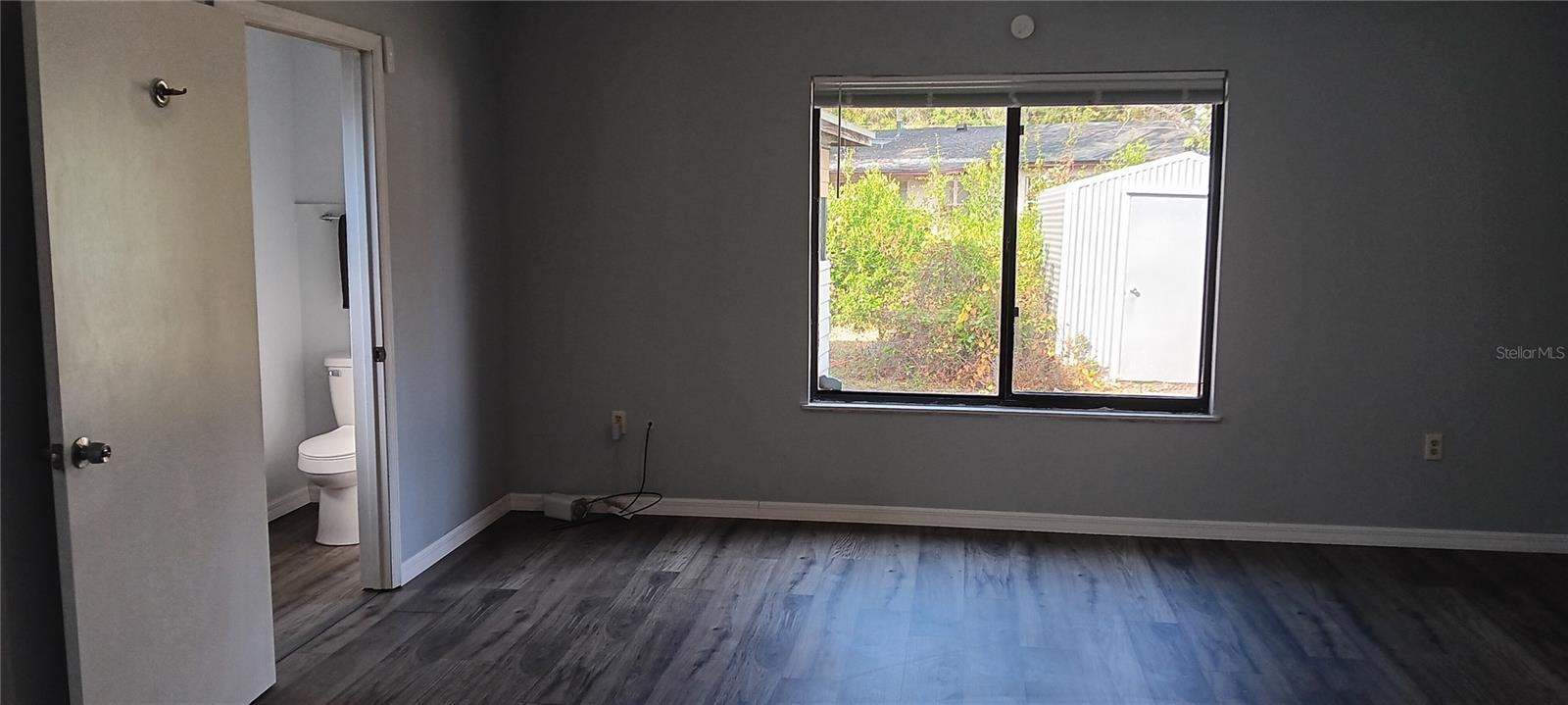 BREEZY ACRES - Residential