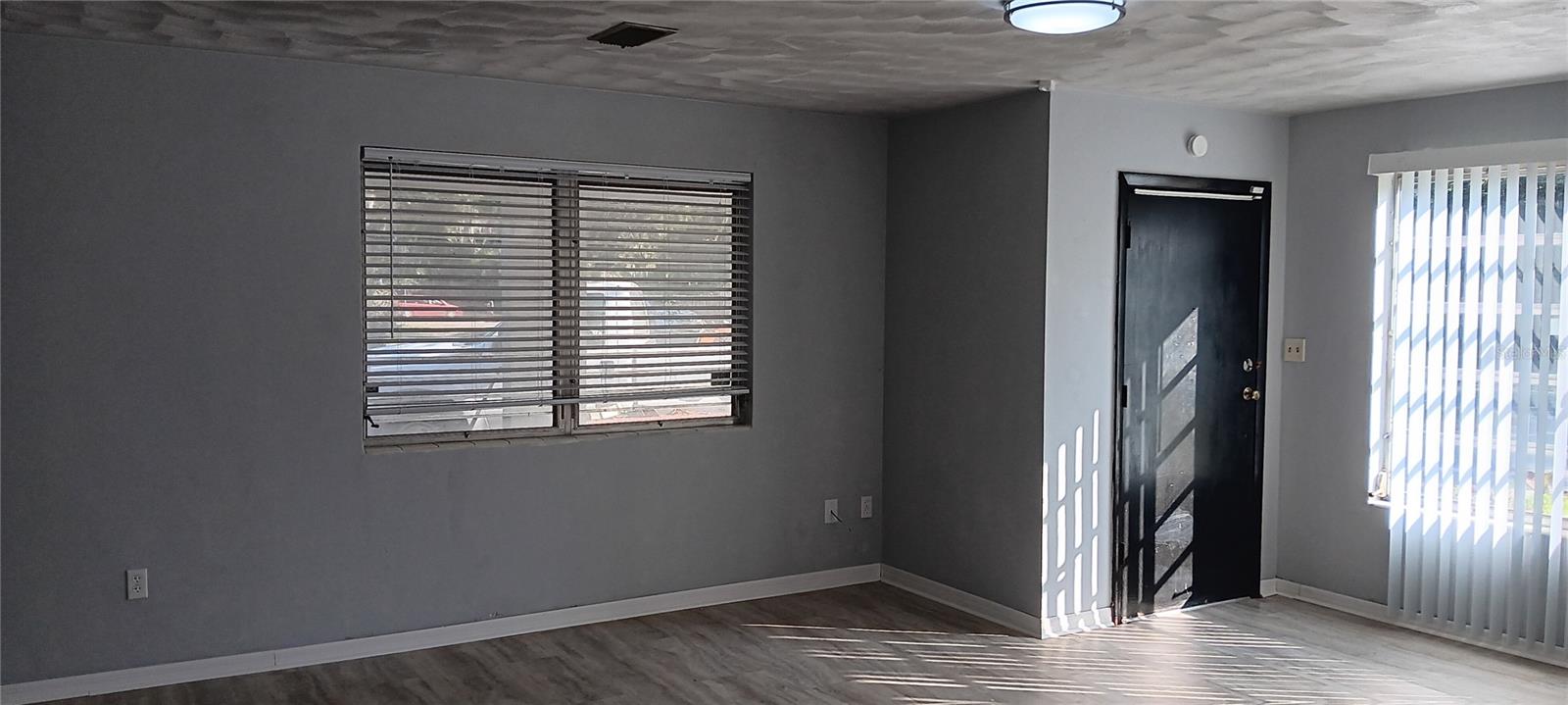 BREEZY ACRES - Residential