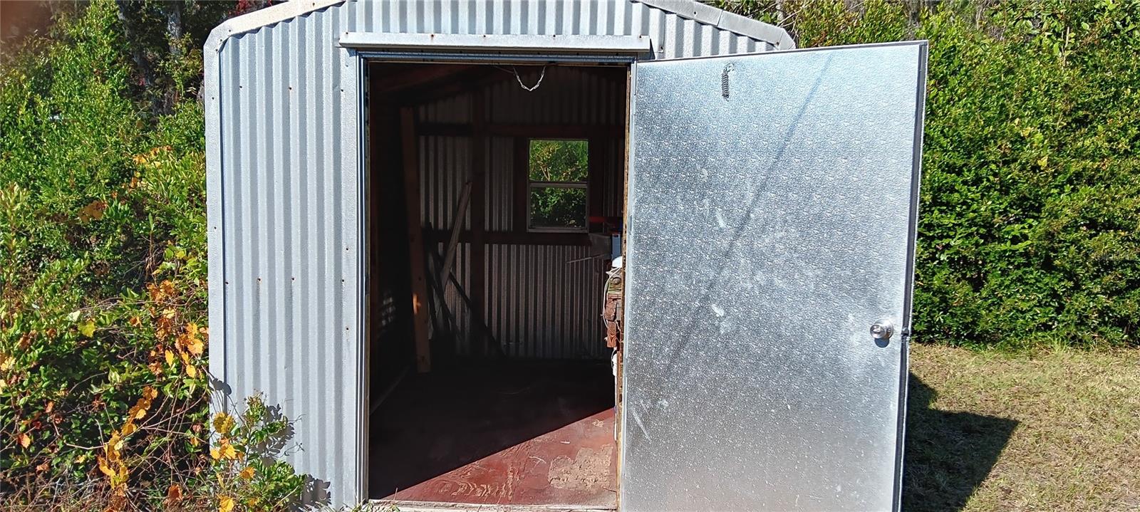 BREEZY ACRES - Residential