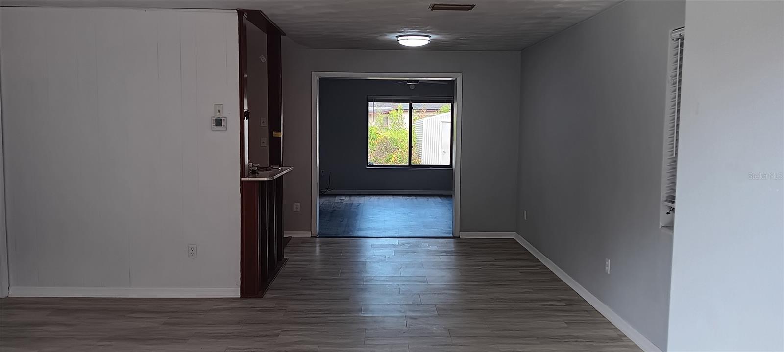 BREEZY ACRES - Residential