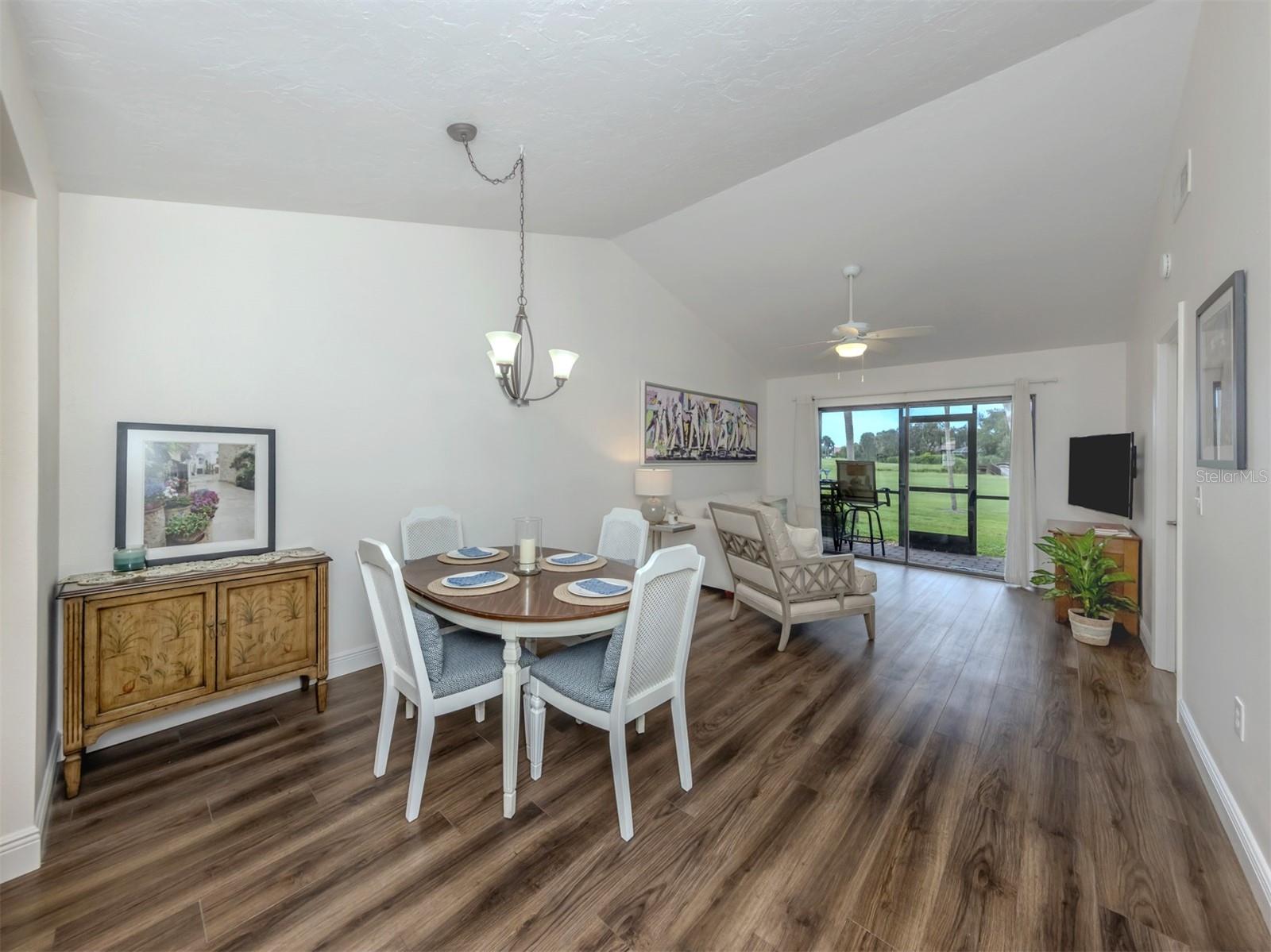 PAR FOUR - Residential