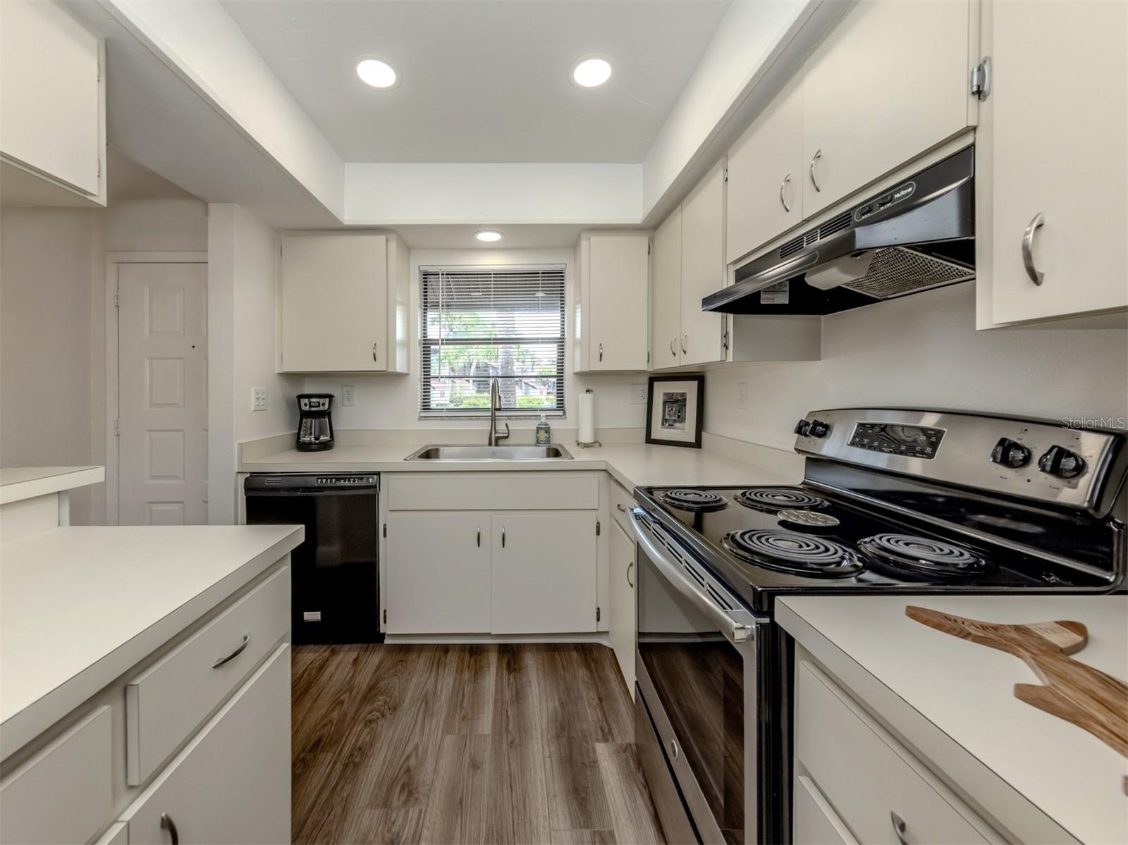 PAR FOUR - Residential