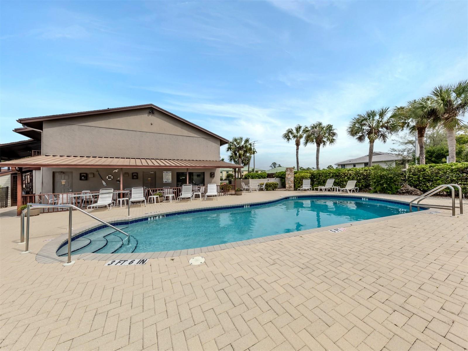 PAR FOUR - Residential