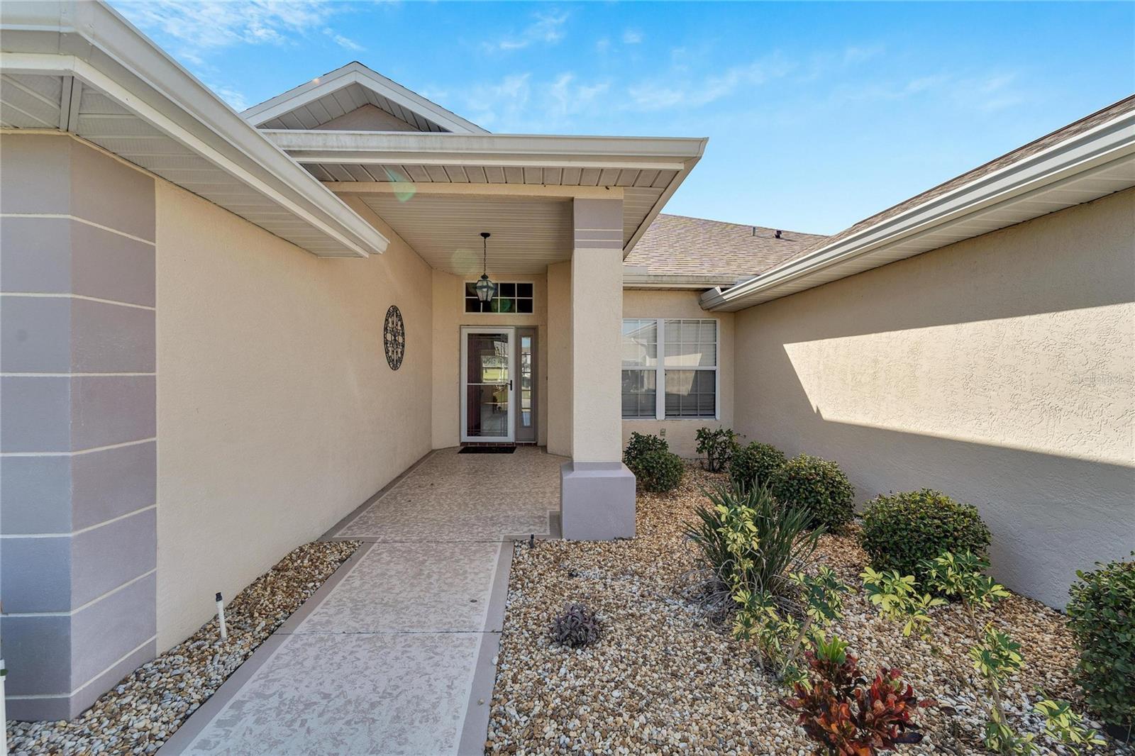 334 CALOOSA PALMS COURT