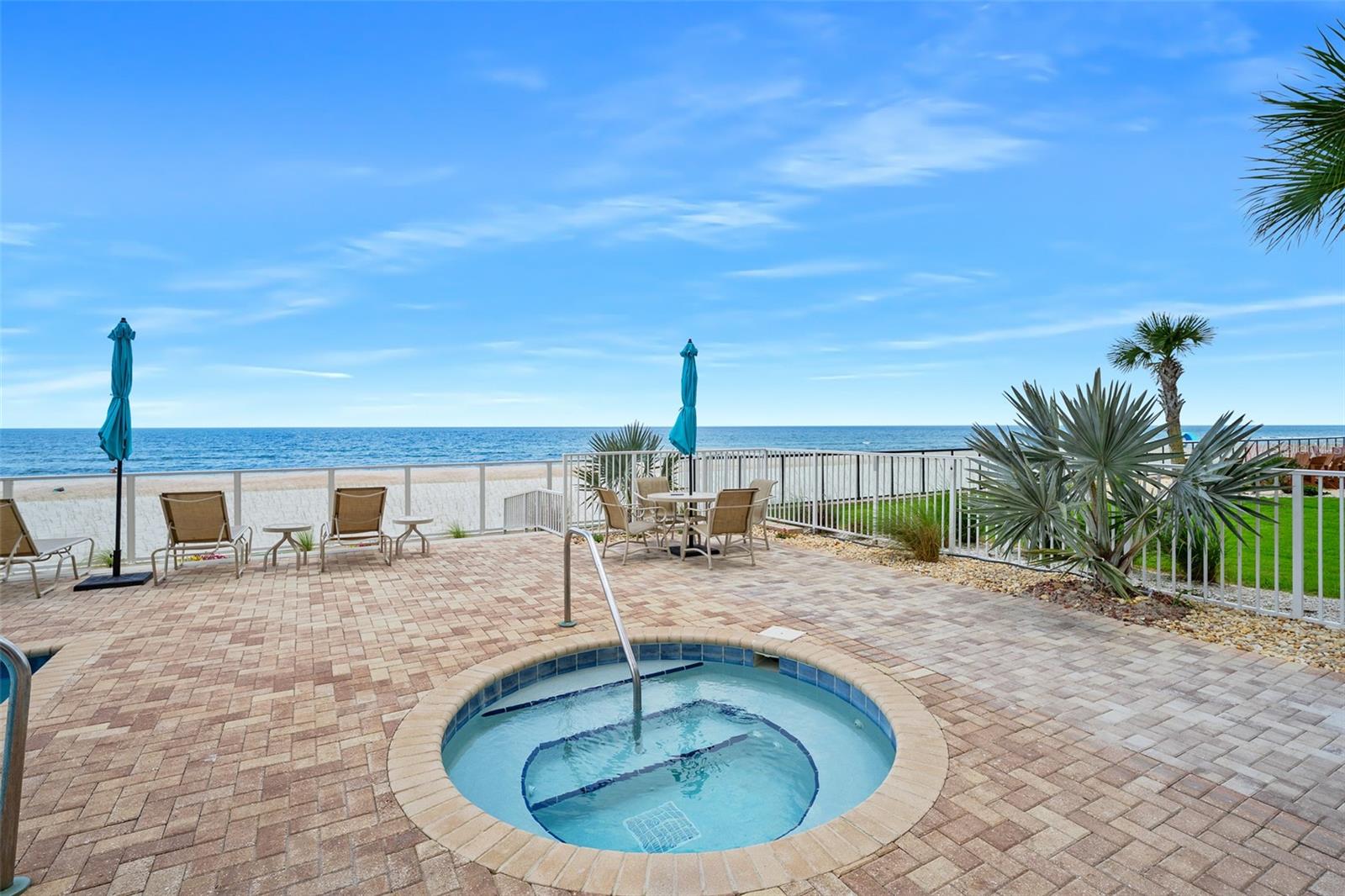 KINGSTON TOWER CONDO - Residential