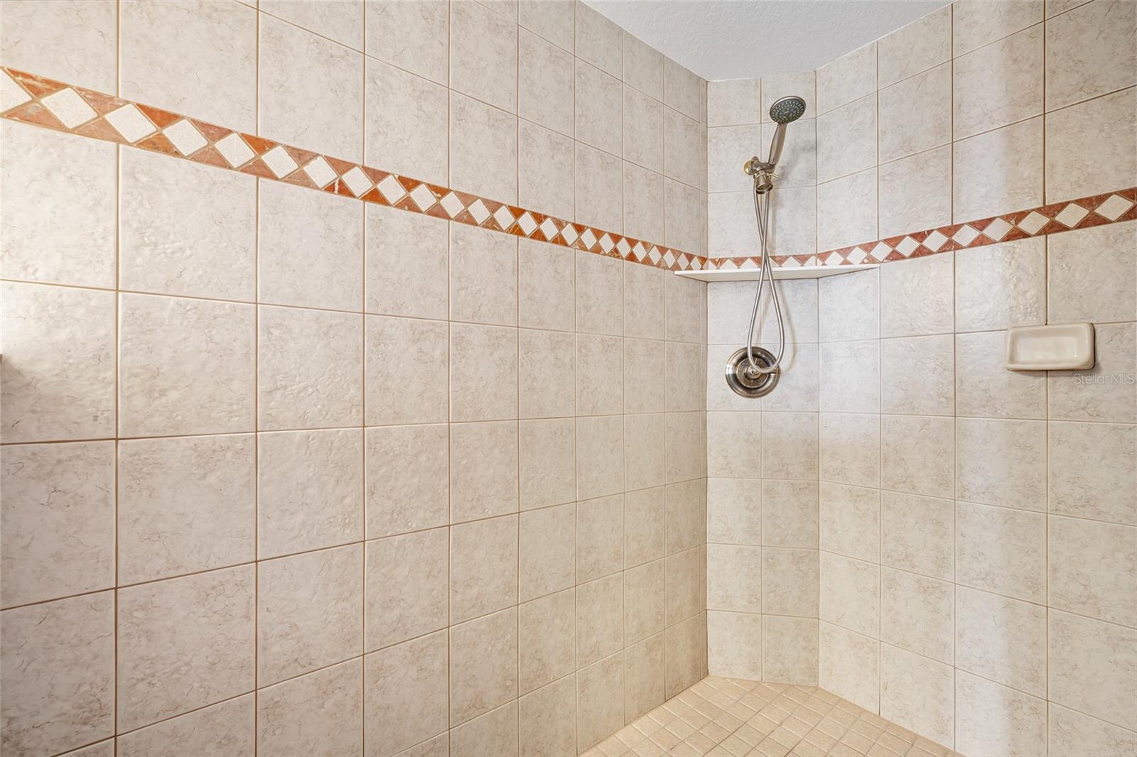KINGSTON TOWER CONDO - Residential