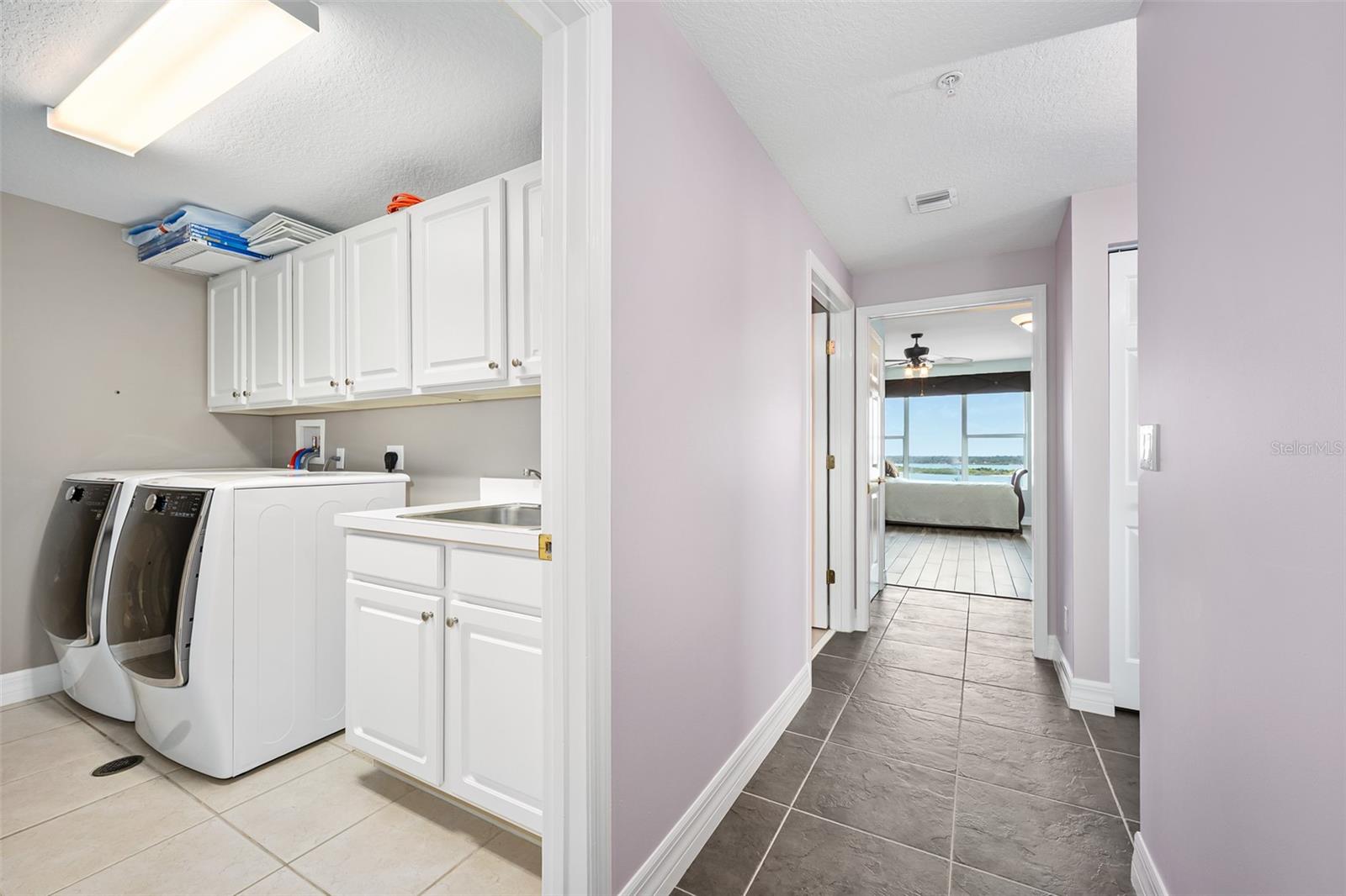 KINGSTON TOWER CONDO - Residential