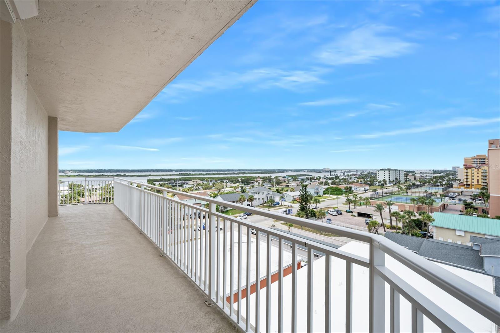 KINGSTON TOWER CONDO - Residential