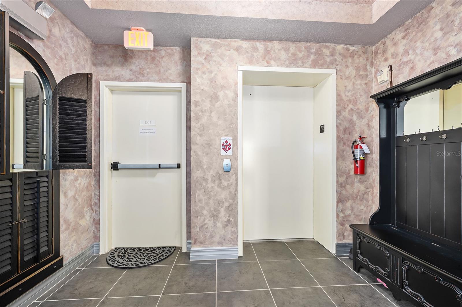 KINGSTON TOWER CONDO - Residential