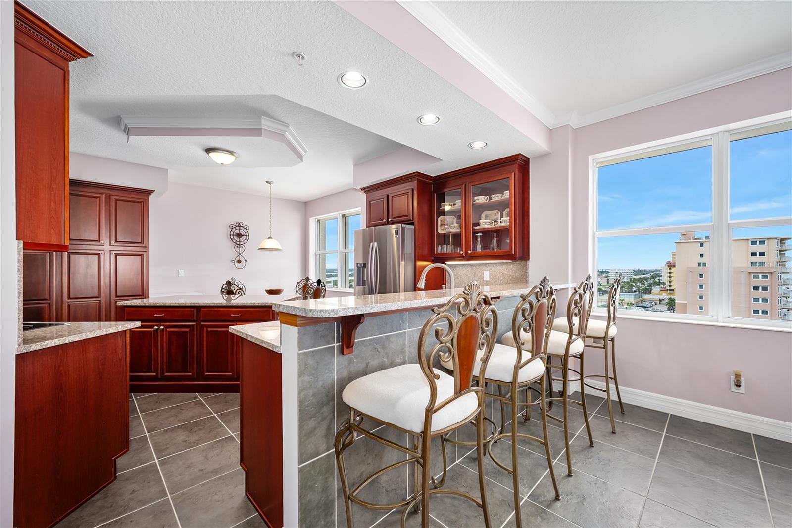 KINGSTON TOWER CONDO - Residential