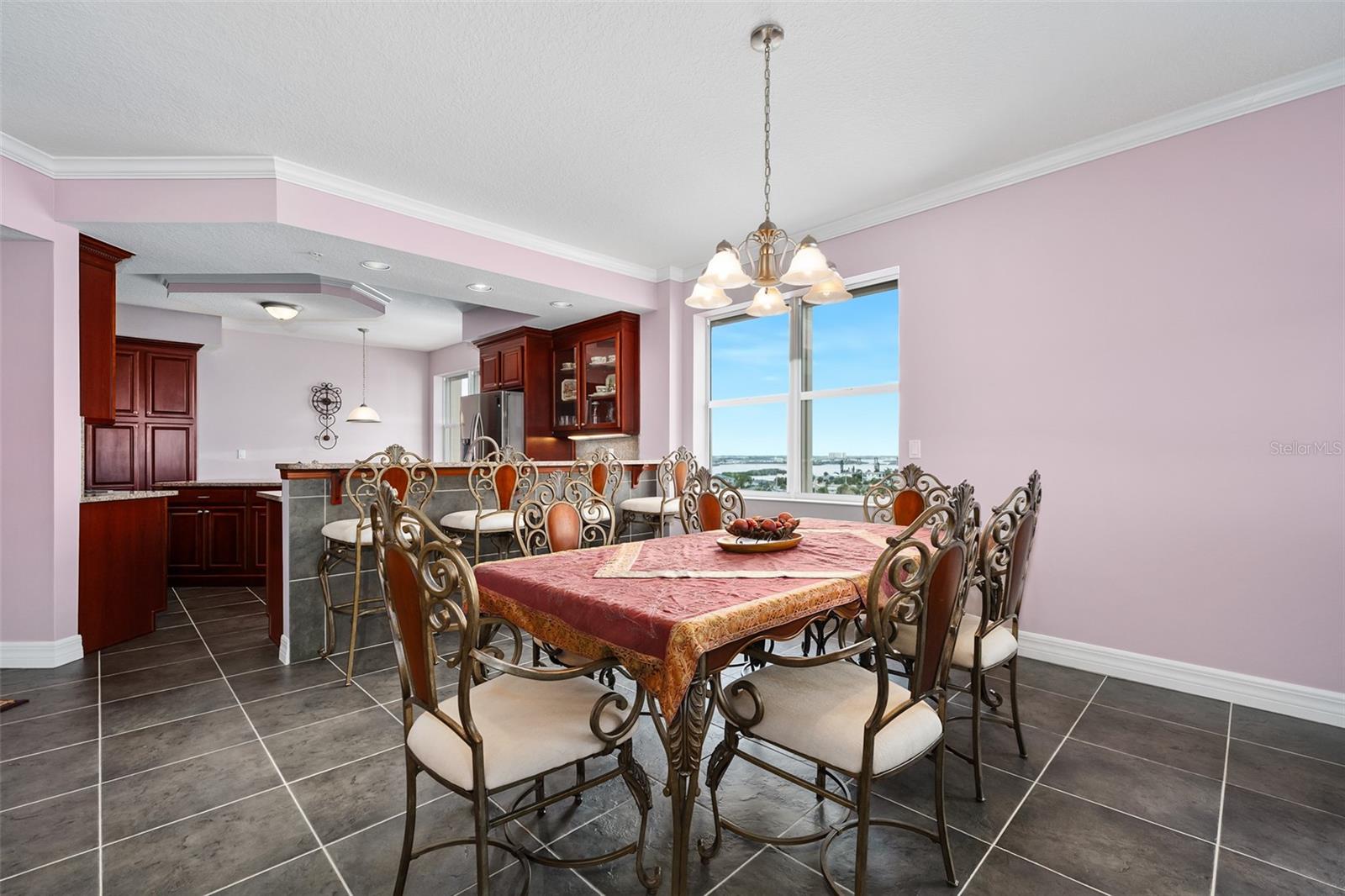 KINGSTON TOWER CONDO - Residential