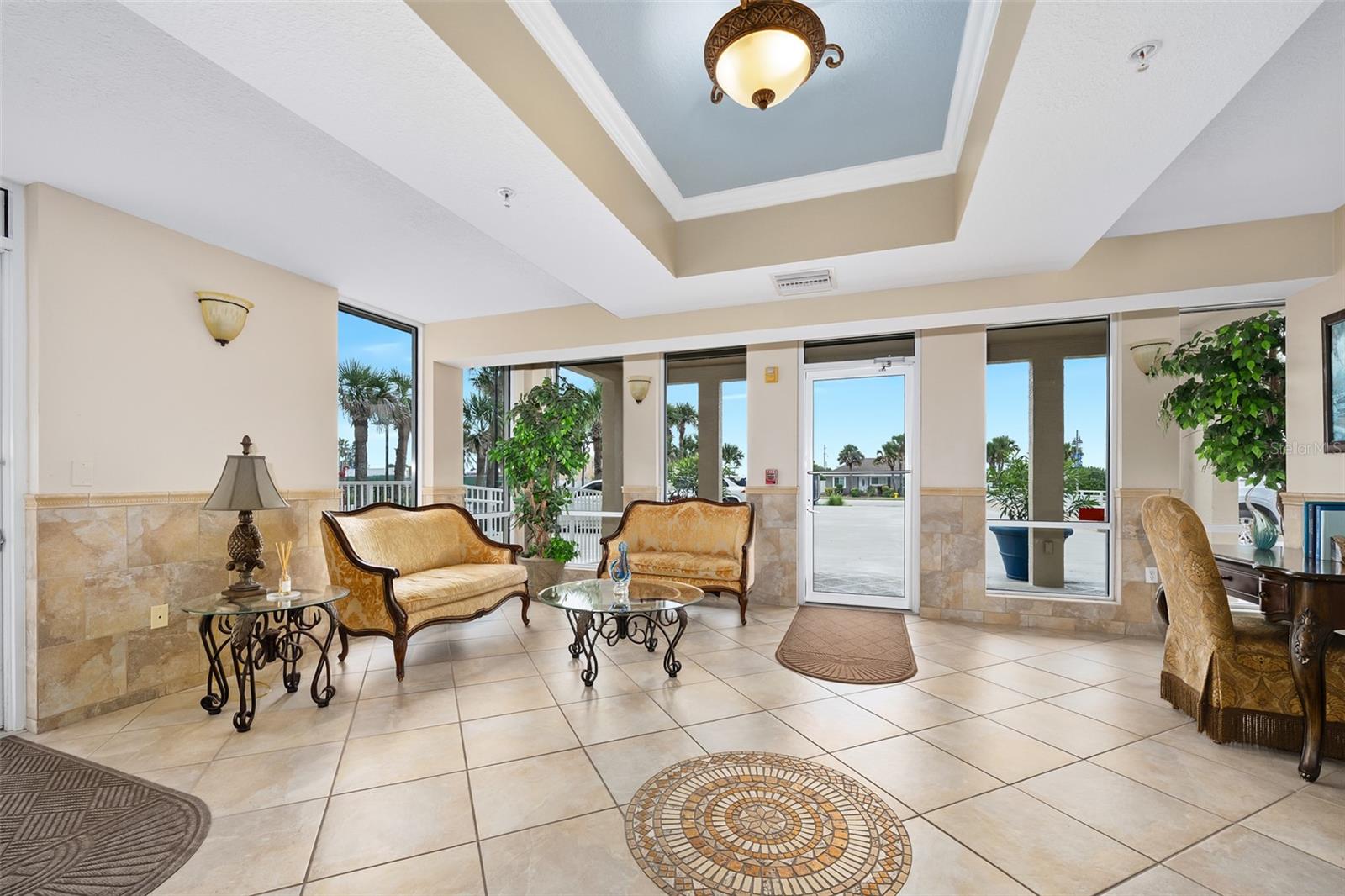 KINGSTON TOWER CONDO - Residential