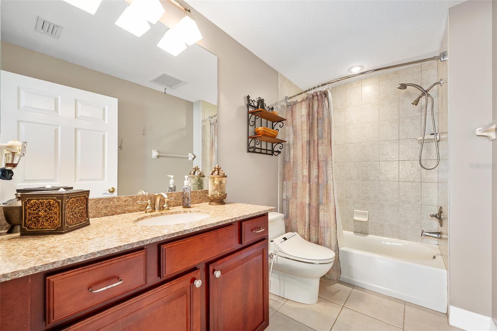KINGSTON TOWER CONDO - Residential