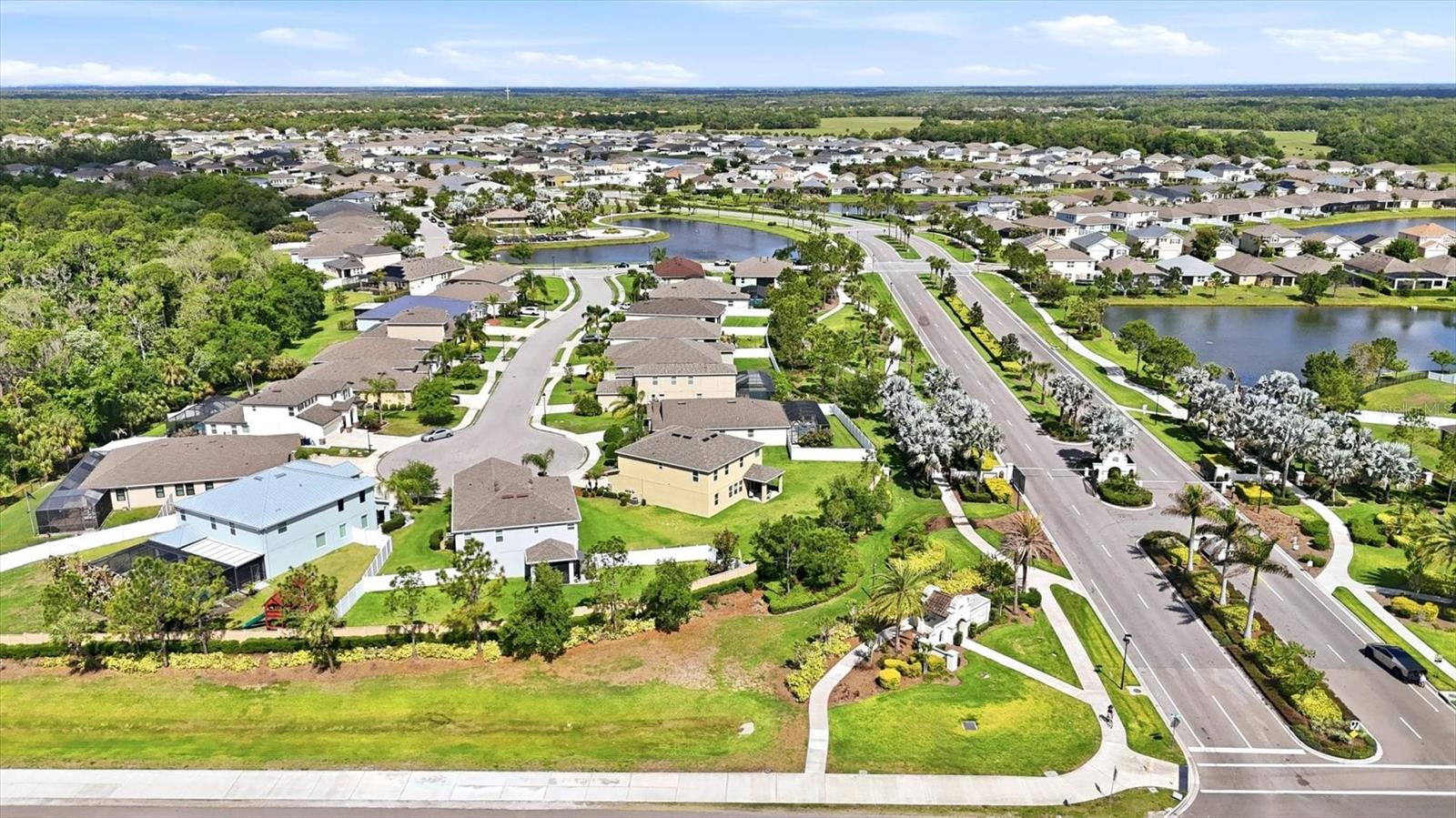 DEL TIERRA PH I - Residential