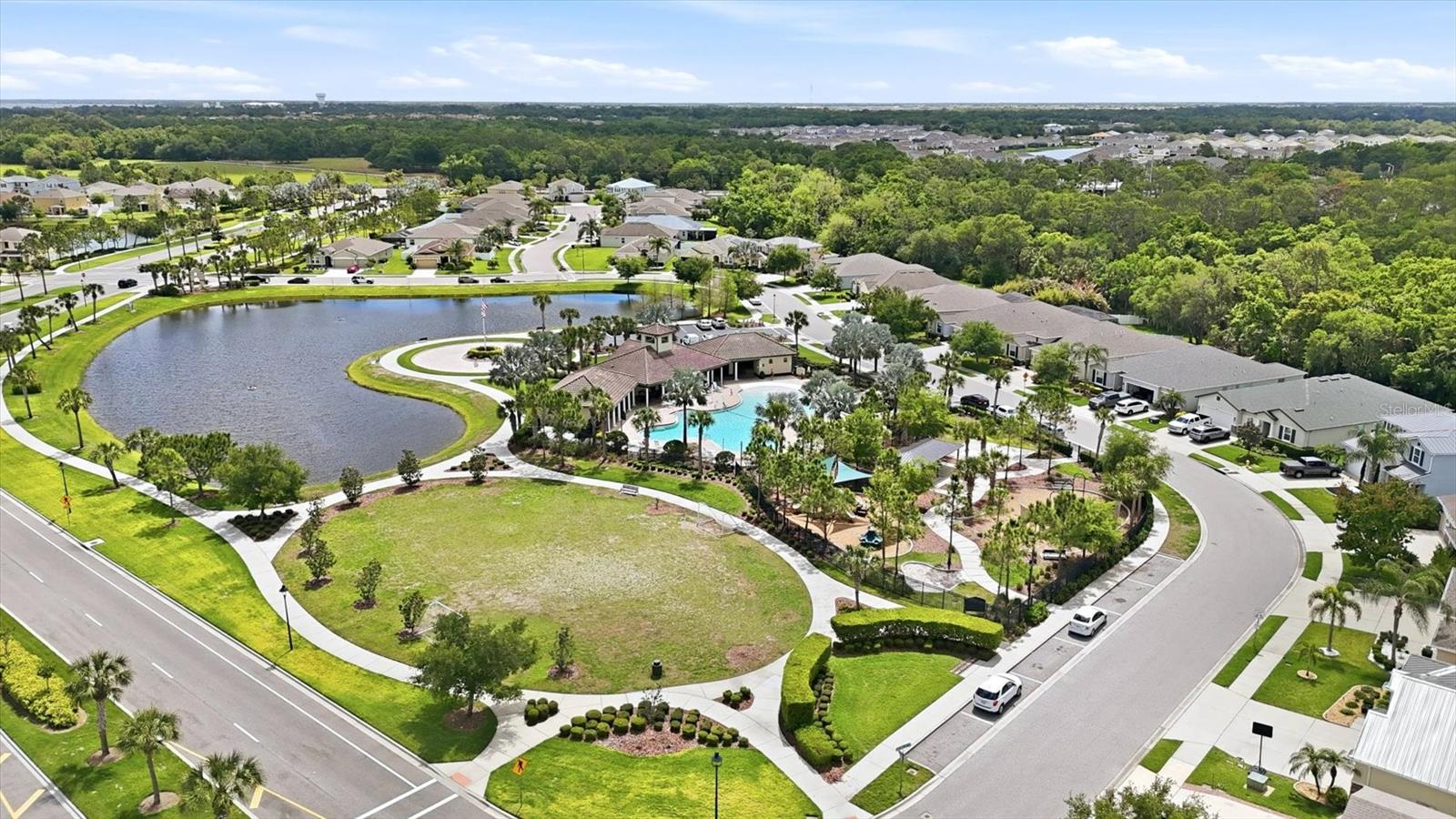 DEL TIERRA PH I - Residential