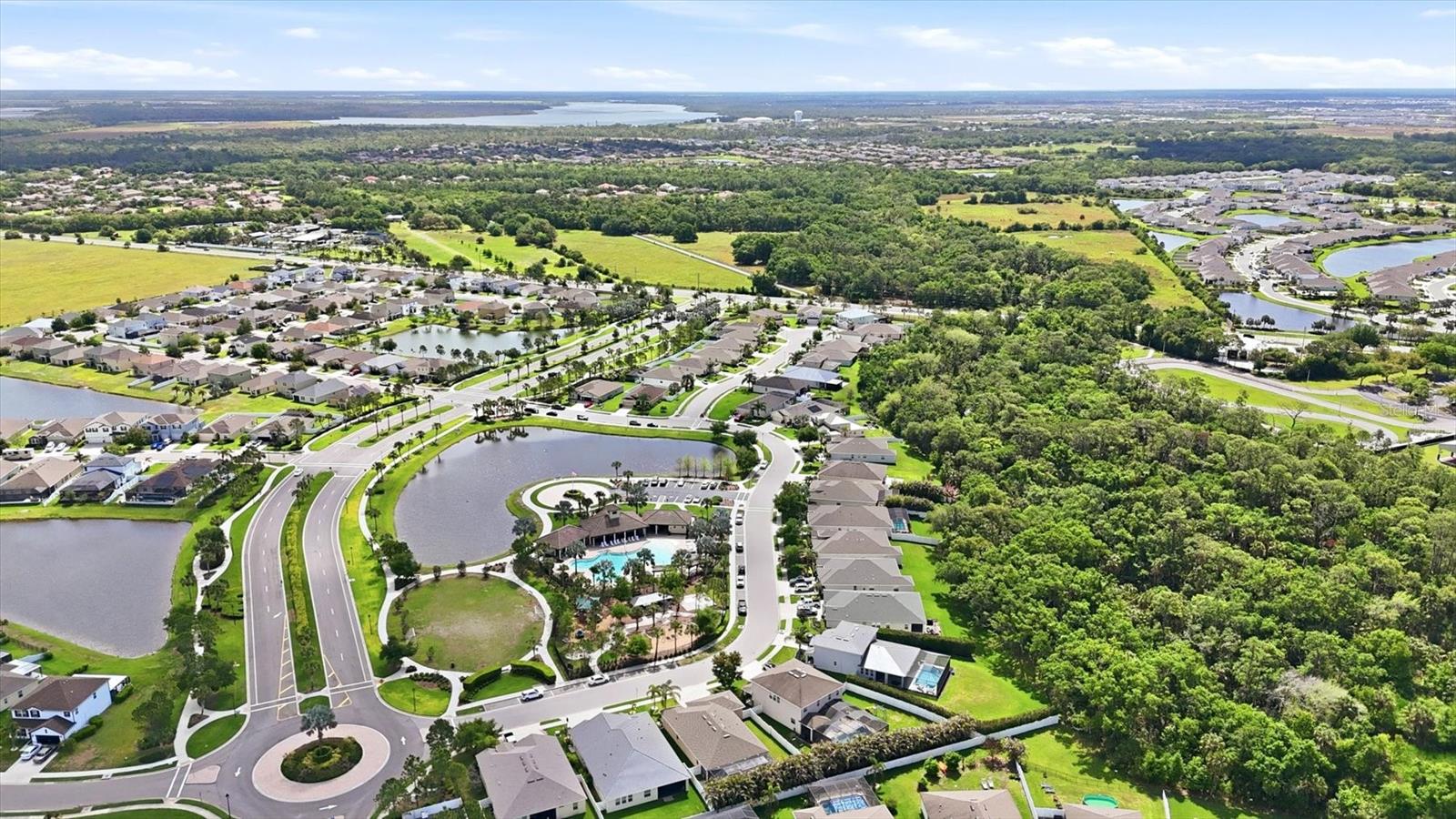 DEL TIERRA PH I - Residential