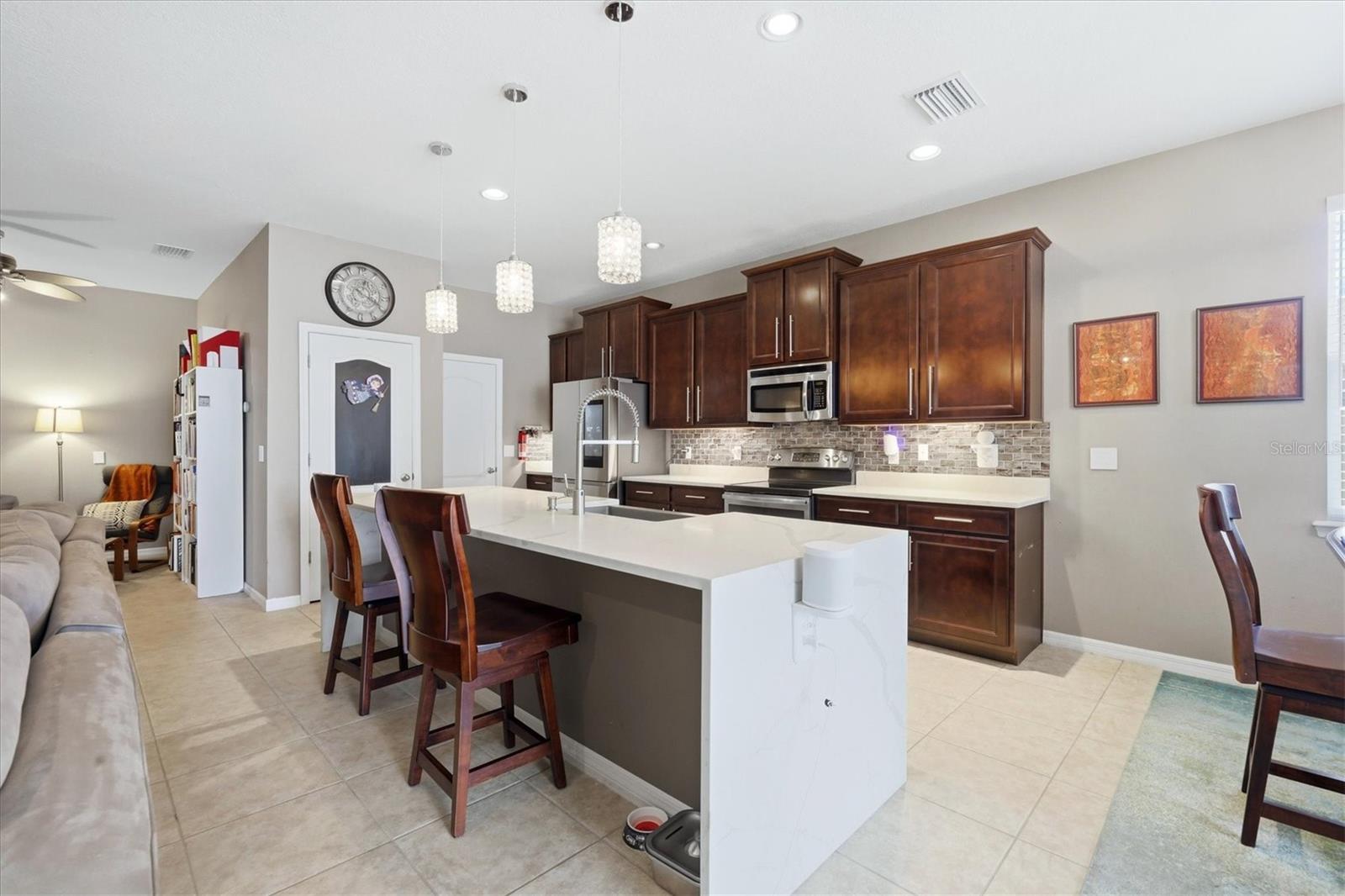 DEL TIERRA PH I - Residential