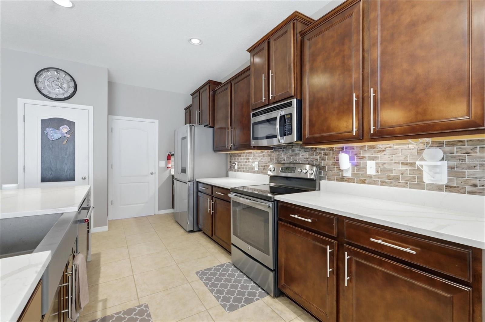 DEL TIERRA PH I - Residential