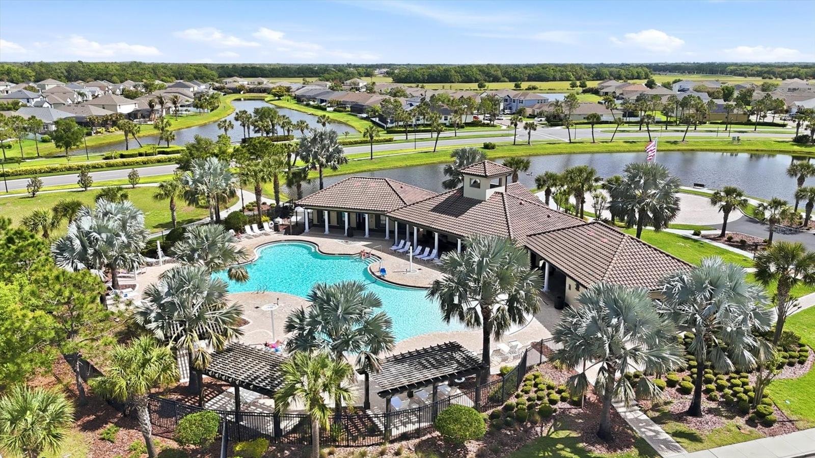 DEL TIERRA PH I - Residential