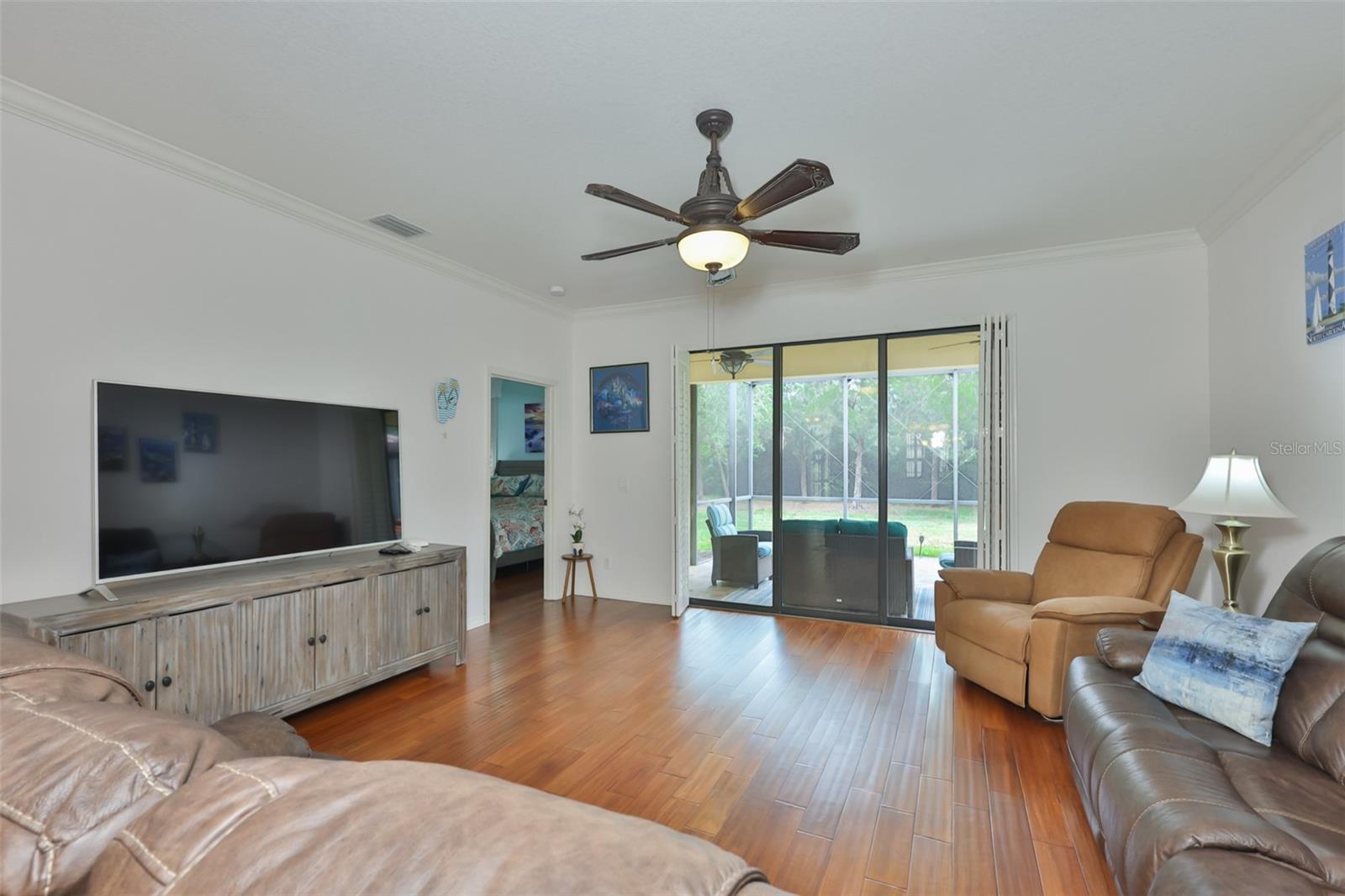 SOUTHSHORE FALLS PH 1 - Residential