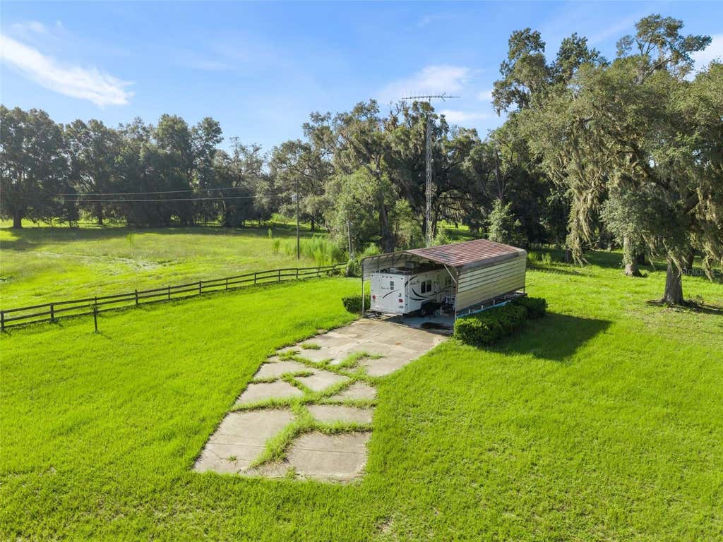 Photo of 390 SE 30th Avenue, Trenton, FL 32693 (MLS # GC542592)