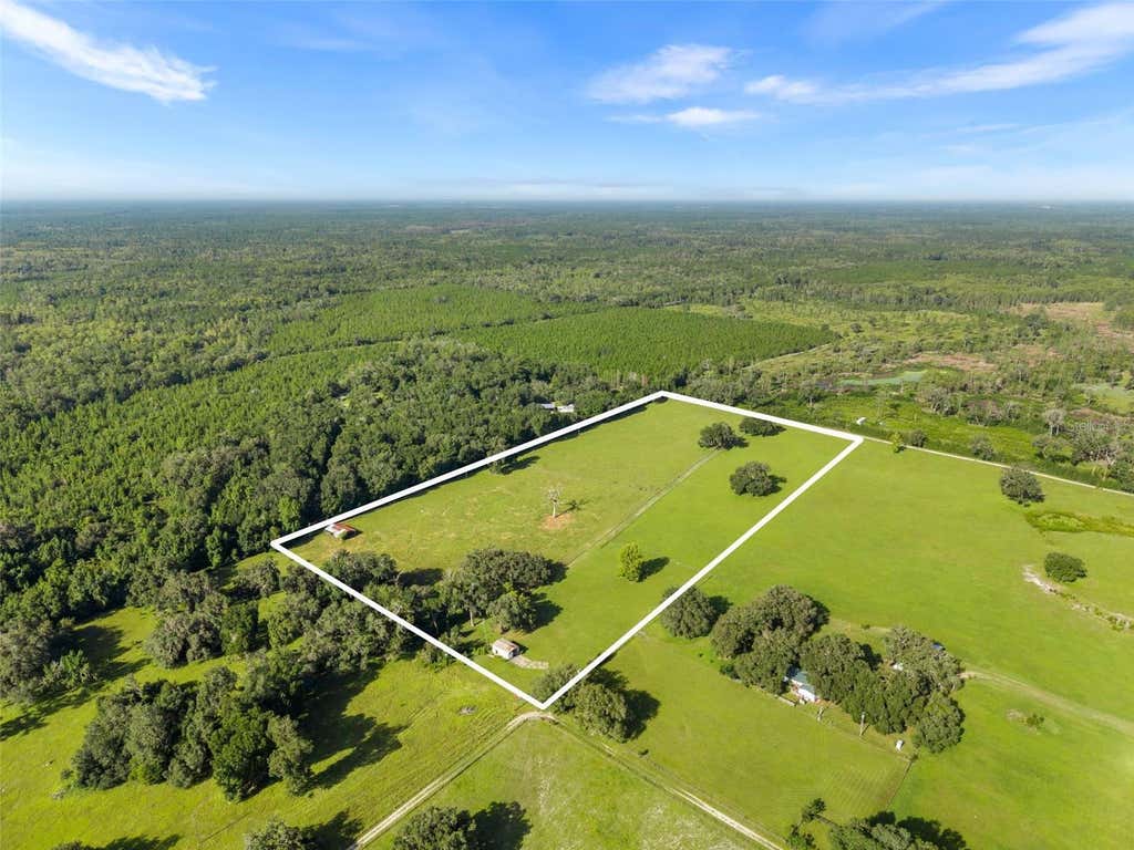 Photo of 390 SE 30th Avenue, Trenton, FL 32693 (MLS # GC542592)