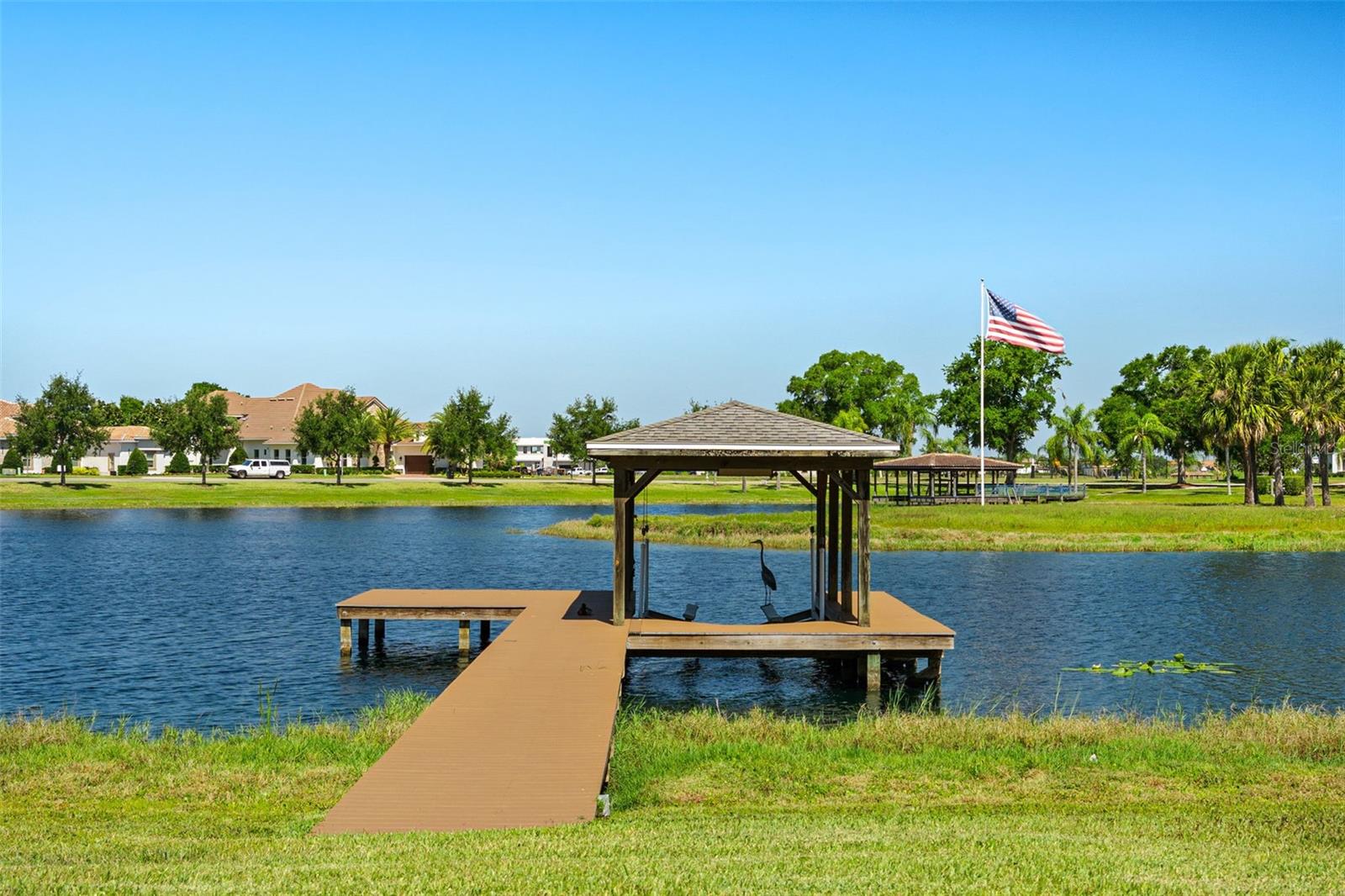 ISLES LAKE HANCOCK - Residential
