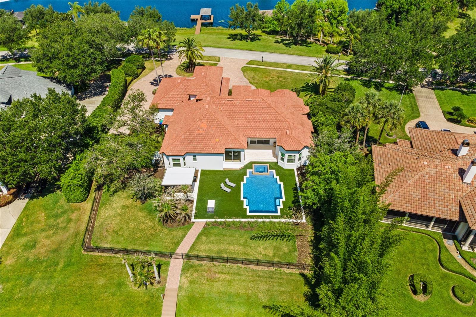 ISLES LAKE HANCOCK - Residential