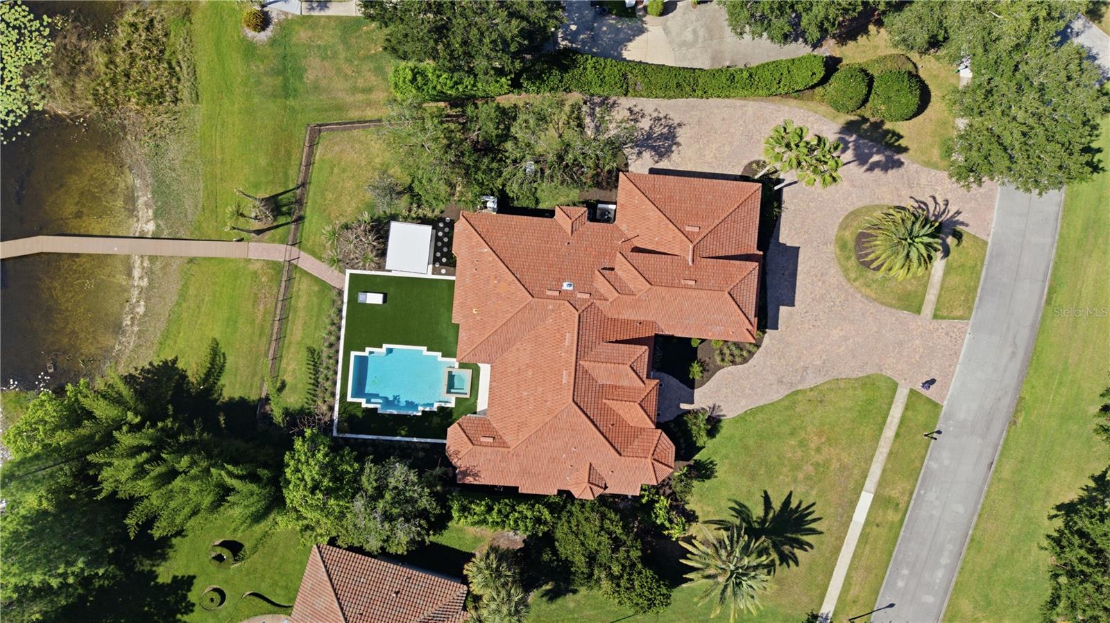 ISLES LAKE HANCOCK - Residential