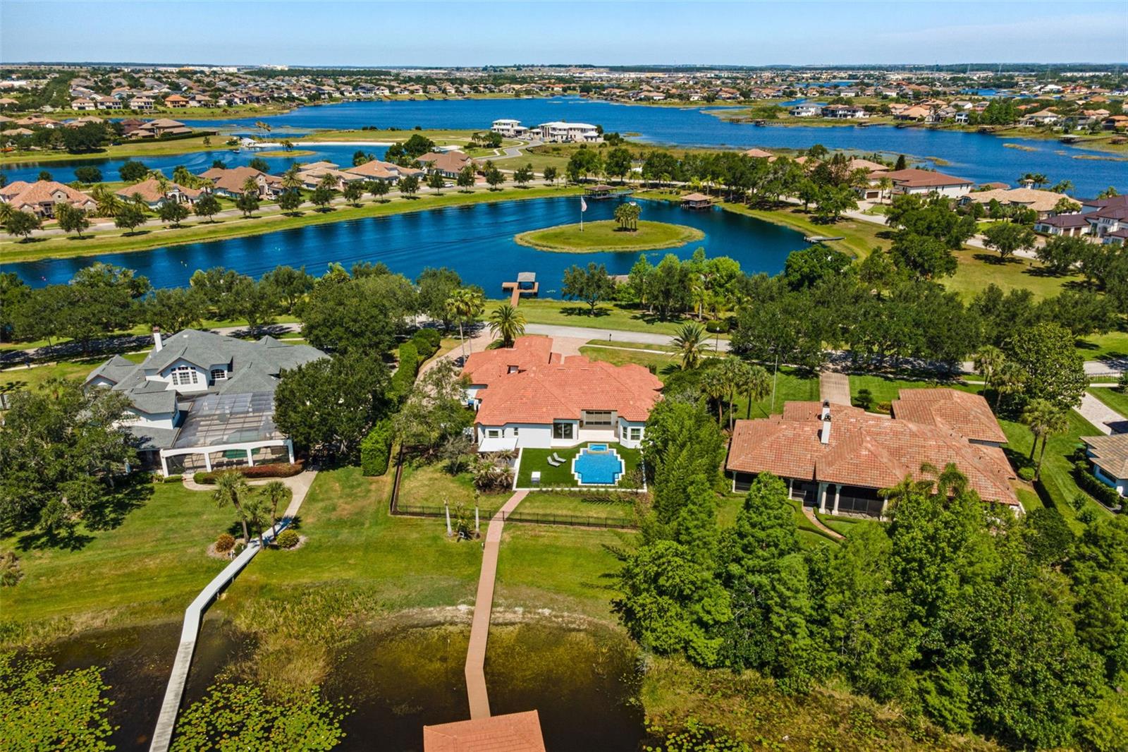 ISLES LAKE HANCOCK - Residential