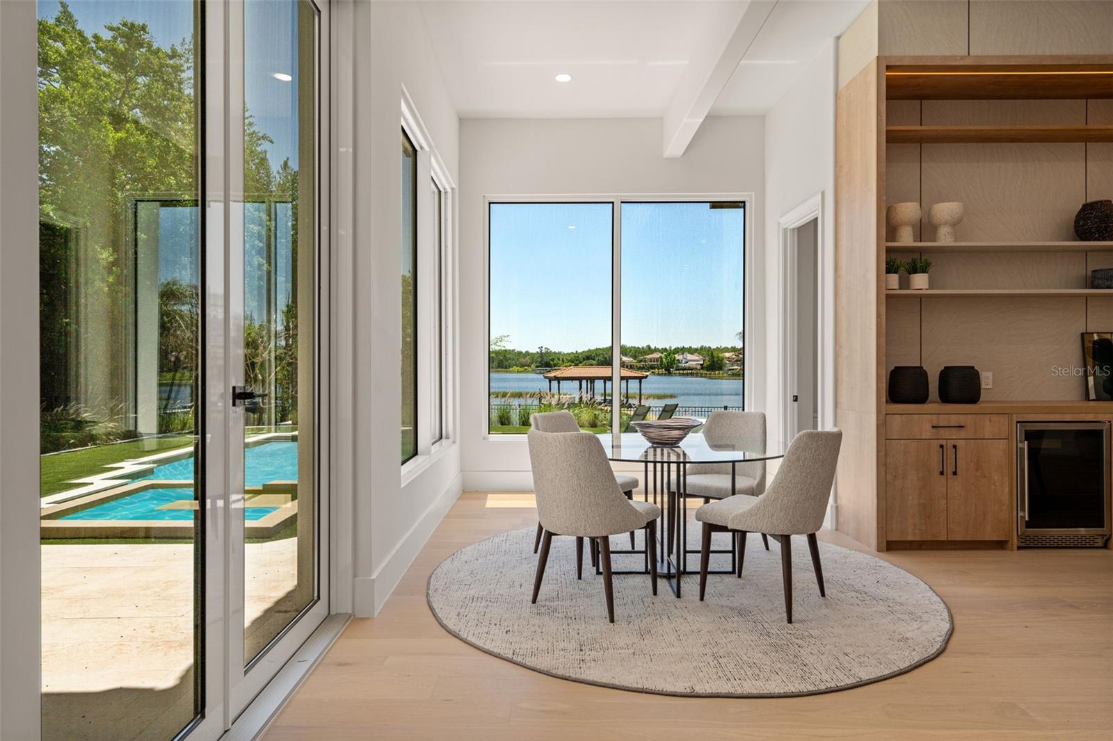 ISLES LAKE HANCOCK - Residential