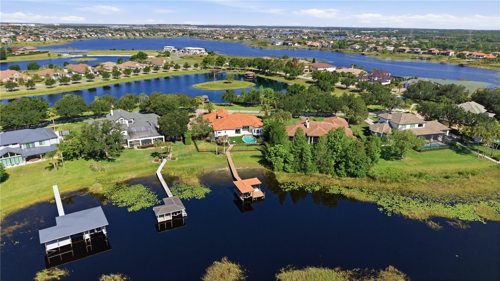 ISLES LAKE HANCOCK - Residential
