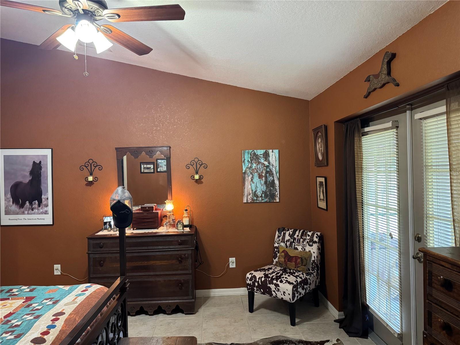 FLORIDONIA - Residential