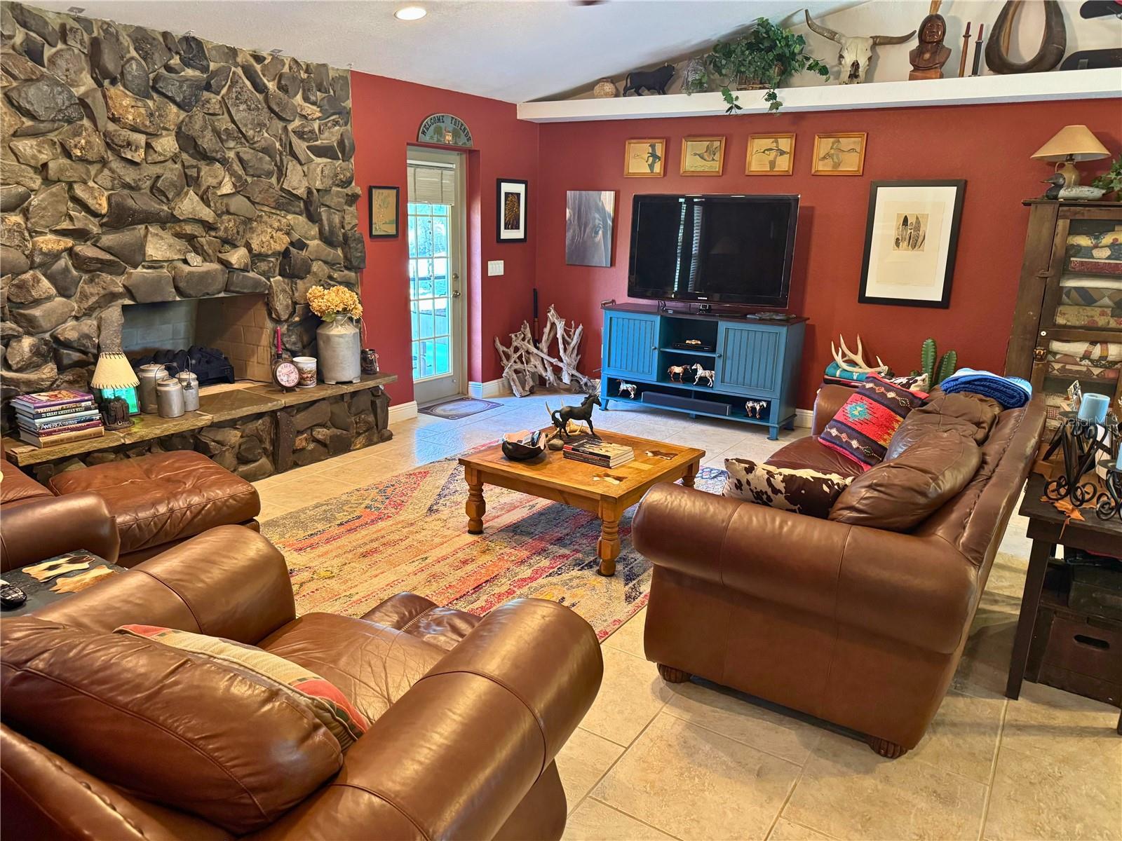 FLORIDONIA - Residential