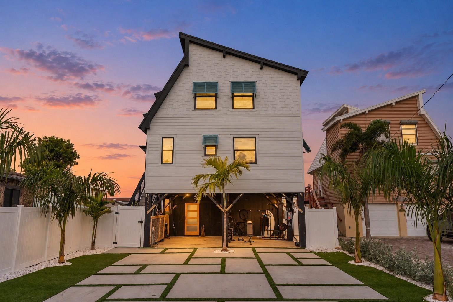 12016 LAGOON LN