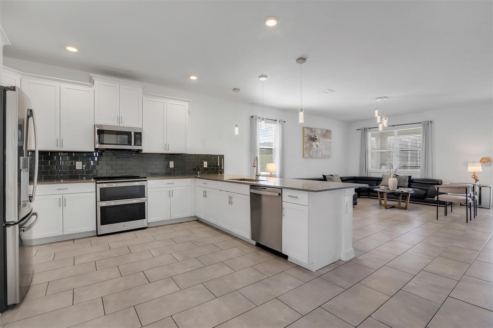 STONEYBROOK SOUTH NORTH PRCL PH 7 - Residential Lease