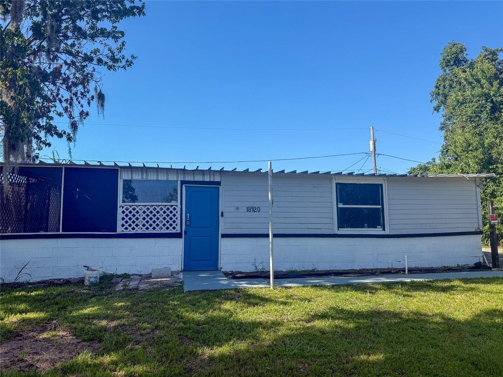 Photo of 18920 3rd Avenue, Orlando, FL 32820 (MLS # O6427037)