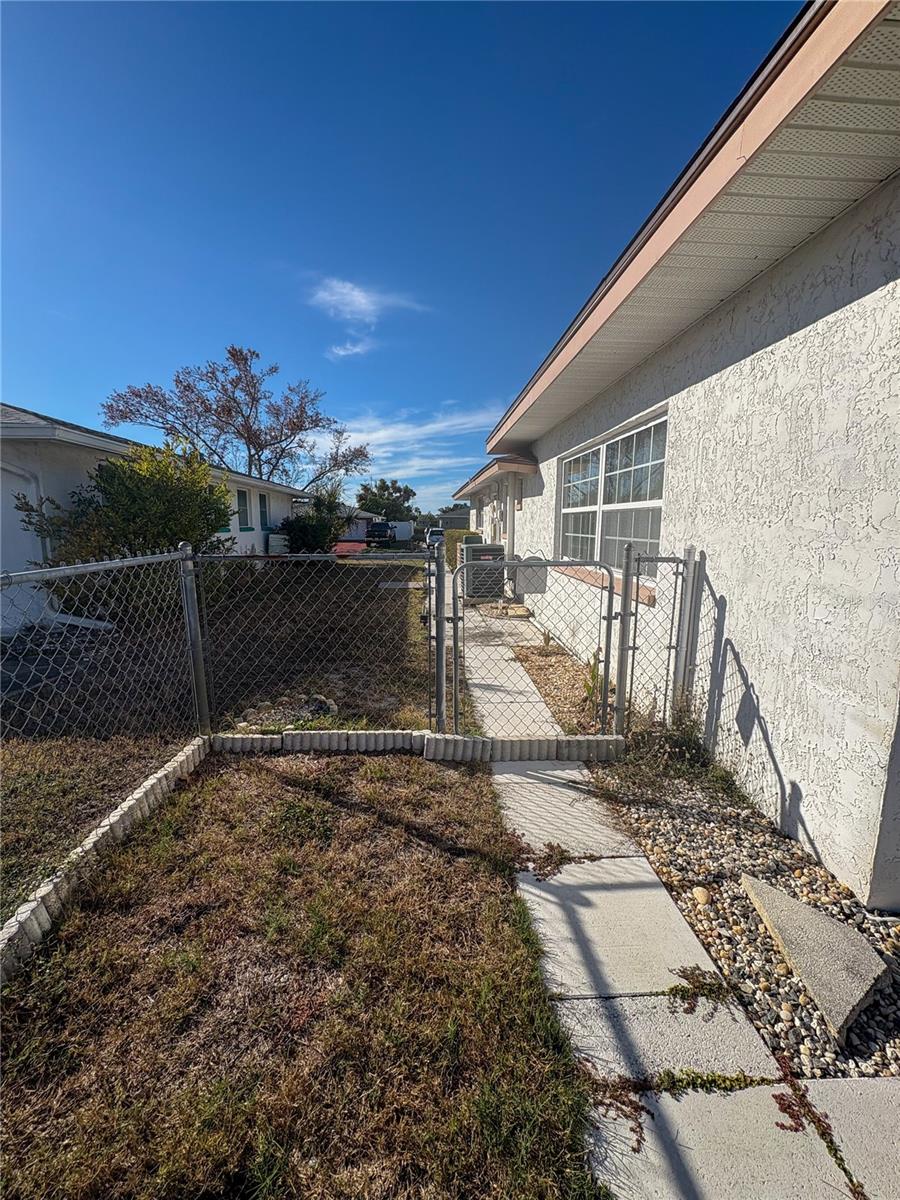 JASMINE LAKES - Residential