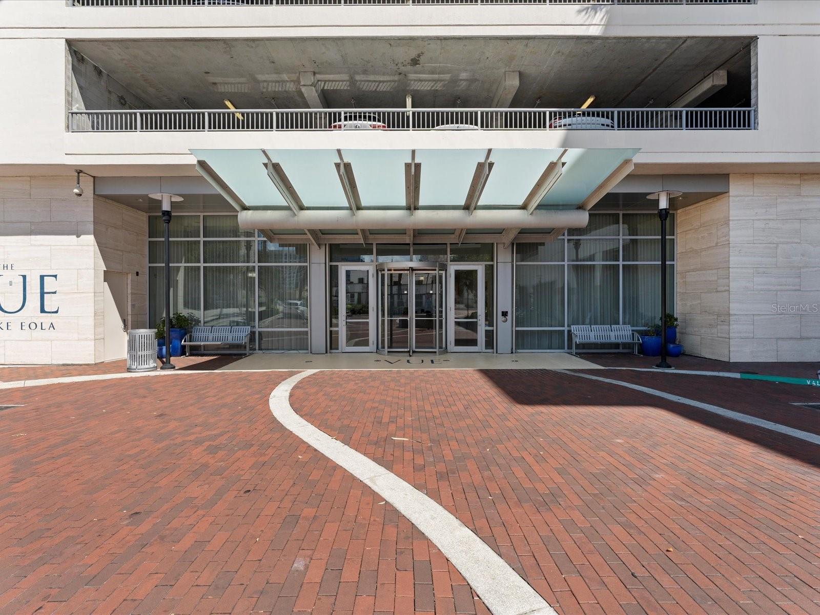 150 E ROBINSON STREET 1214