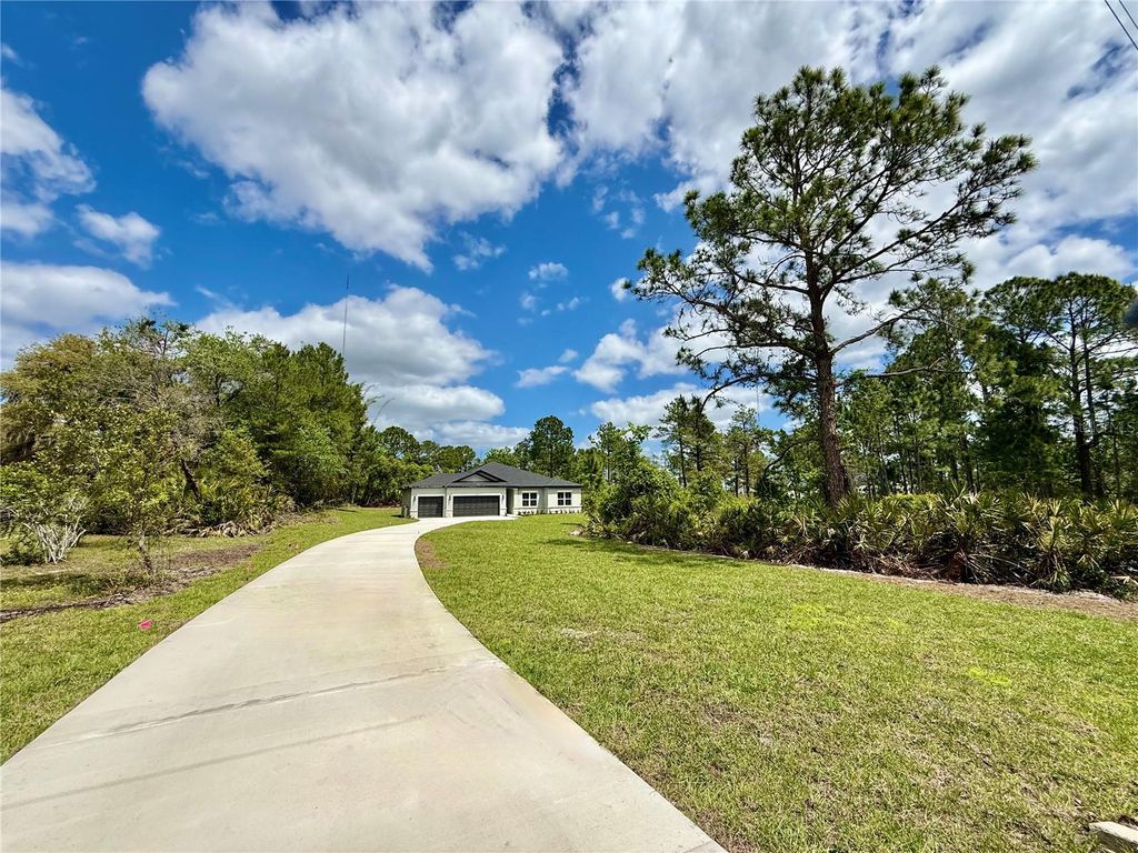 Photo of 30165 W Bluebell Avenue, Eustis, FL 32736 (MLS # G5110753)