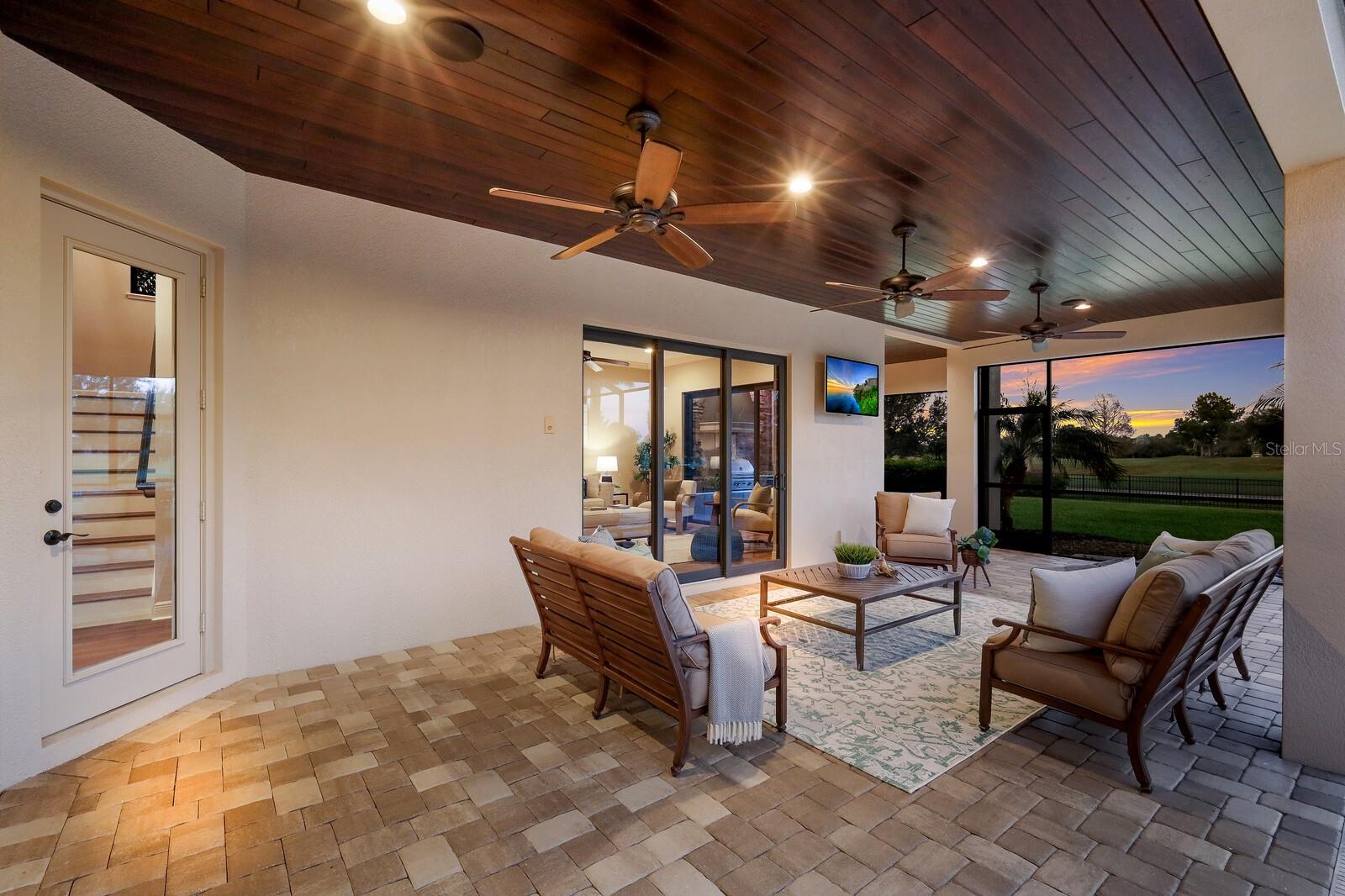 COUNTRY CLUB EAST - Residential