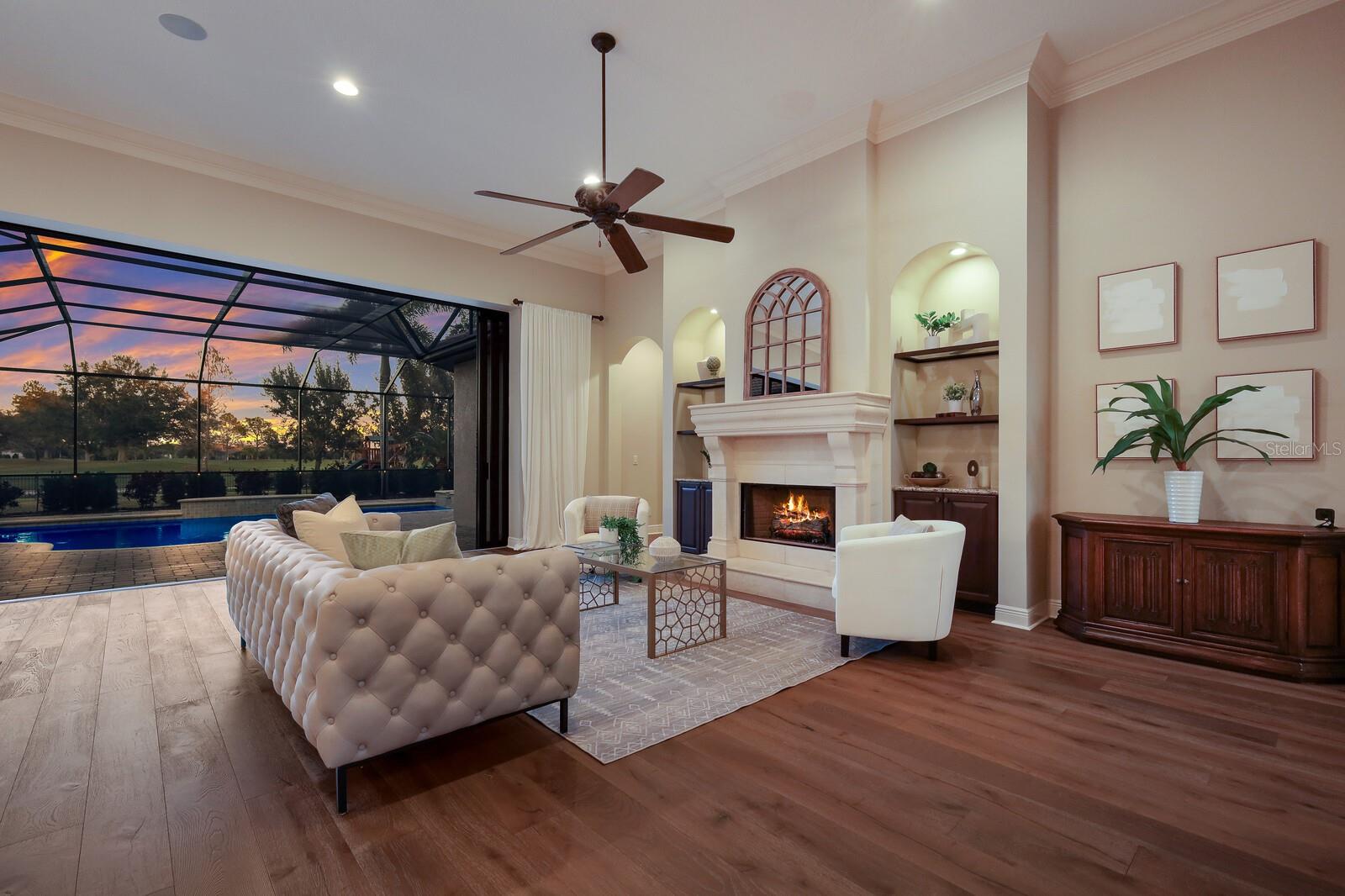 COUNTRY CLUB EAST - Residential